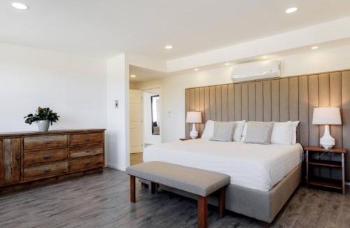 San Antonio de las Minas House | Casa Olmo with King Beds, AC, TVs and Jacuzzi in Valle
