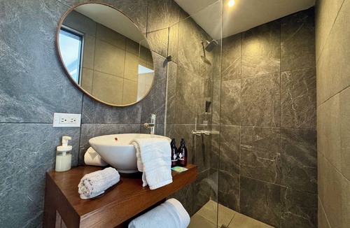 Ensenada Hotel | Casa Petri Hotel