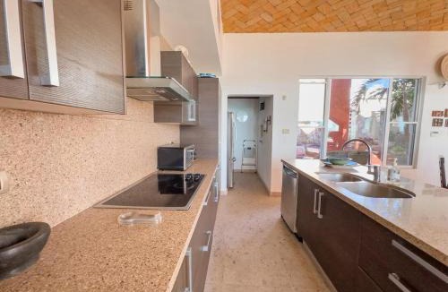 Bahia Kino House | Casa Ruma Beachfront Art House