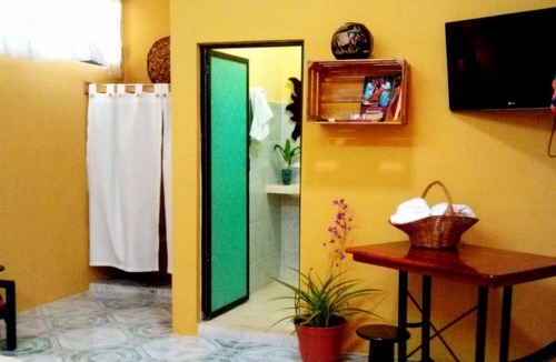 Valladolid House | Casa Xu'unan ¡Bienvenido! Habitación Planta Alta "A"