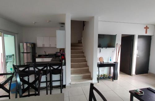 Puerto Juarez Villa | CasaMEXH Lunamar - Ideal para familias, vacaciones o homeoffice cerca 5a Av, Xcaret, Playa