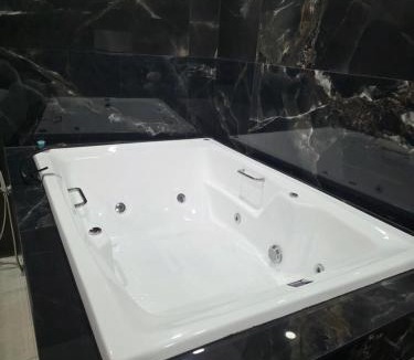 Juarez Municipality Hotel | Cataleya red