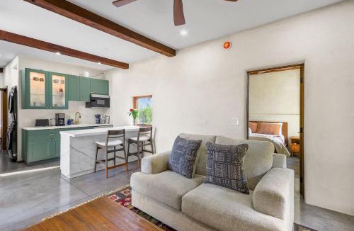 Catalina Foothills Estates House | Catalina Vista - Modern 2BD Foothills Retreat with Amazing Mountain Views