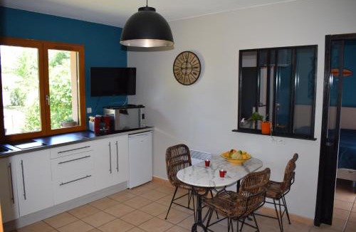 Audenge Apartment | CB HOME