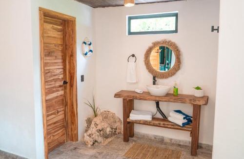 Puerto Juarez Resort | Cenote Escondido Cabañas y Camping