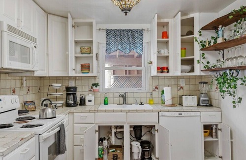 Keeling House | Central Tucson Gem | Short Drive to UofA & DT