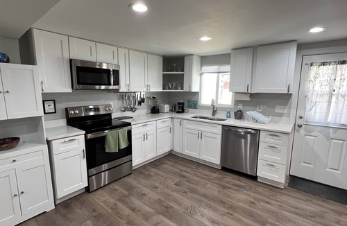 Campus Farm House | Central Tucson Retreat: Close to U of A & Downtown
