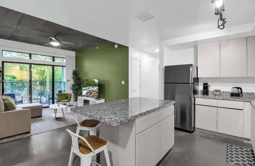 Evans Churchill Apartment | Centric 4BR |In HEART of DTPHX|Pool+Free Parking