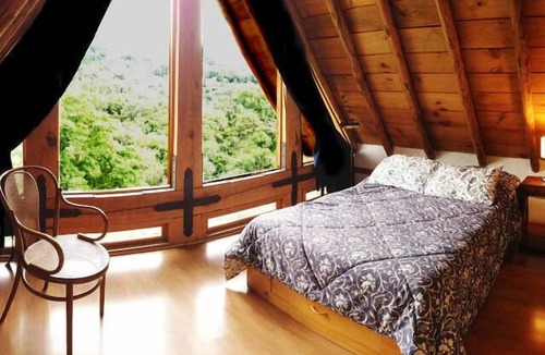 Monte Alto House | Chalet los Cuatro Manguitos for 10 people 5 min away from lake & downtown