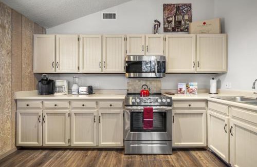 Flagstaff House | Charming 2 BD Flagstaff home w/golf/resort access
