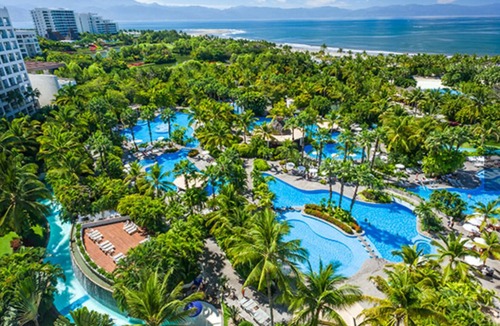 Marina Vallarta Resort | Charming 2-bedroom resort in wonderful Puerto Vallarta with WiFi, fitness room