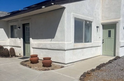 Bullhead City House | Charming 3-bedroom house in delightful Bullhead with WiFi, AC.