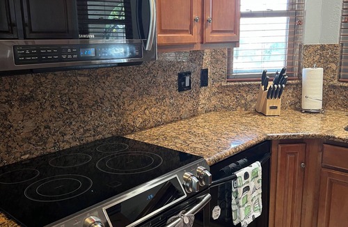 Deer Valley House | Charming 3-bedroom house with AC, WiFi in phenomenal Phoenix