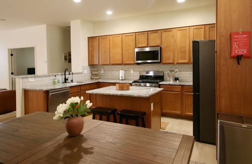 White Tank Foothills House | Charming 3-bedroom house with AC in adorable Waddell