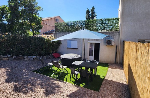 Cuttoli-Corticchiato Condo | Charming apartment with jacuzzi and outdoor pool near Ajaccio