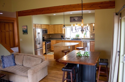 Dayton House | Charming "Cherry House"