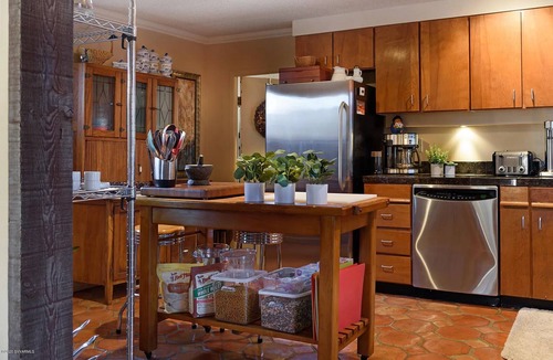 West Sedona Cabin | Charming Cottage: Your Cozy Retreat!