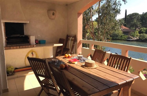 Lecci Apartment | Charming flat with view on the lagoon