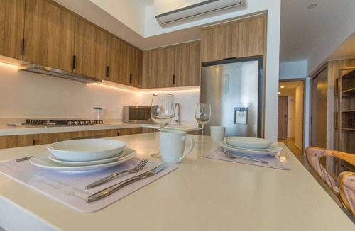 Las Glorias Apartment | Charming Oceanfront Condo
