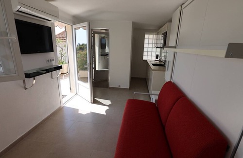 Menton Apartment | Charming renovated studio with terrace, air conditioning and free WiFi