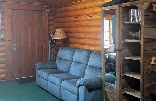 Plains Cabin | Charming studio cabin outside of Plains, a small mountain town.