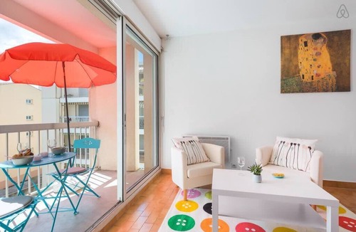 Aiguerelles Apartment | Charming studio close to the train station - Air Rental