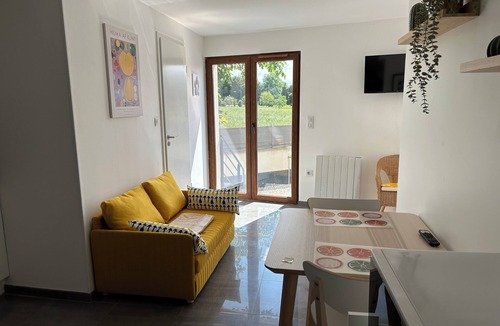 Ebersheim Apartment | Charming studio with terrace, refurbished between Colmar and Strasbourg