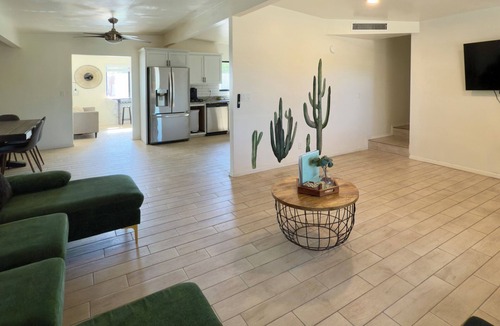 Tucson House | Charming Tucson retreat with Pool!