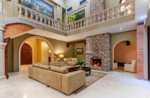 Cerritos House | Chateau Cerritos - Luxury Oceanfront Home