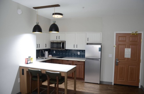 Tucson Apartment | Chic 1BR Suite w/Free Breakfast, Pool & Fire Pit