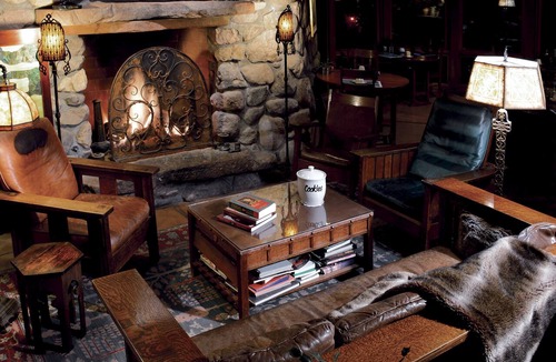 Sedona Hotel | Chic Handicap Hotel Suite, Pet Friendly, in the Heart of Sedona