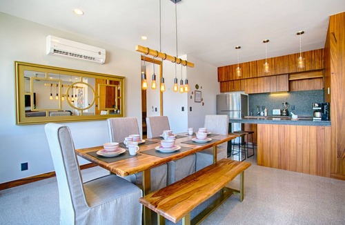 Emiliano Zapata Condo | Chic, Spacious Condo | Great Walkability, Pool, Gym, Rooftop Views