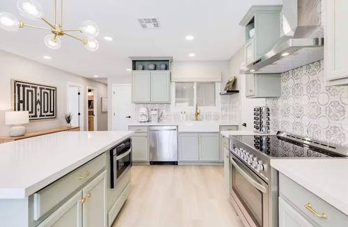 Park Scottsdale Four House | Chic Stay - Guest Favorite - Minutes to Old Town - Pool - Fire Pit