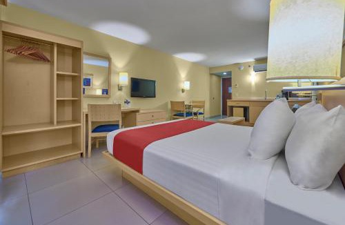 Downtown Cancun Hotel | City Express by Marriott Cancun