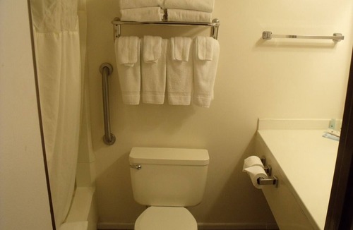 Winslow Hotel | Clarion Pointe Winslow I-40