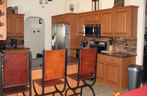 Havasu Foothill Estates House | Clean 3 Bed/2 bath home w/pool, BBQ & covered patio, locked RV & boat parking
