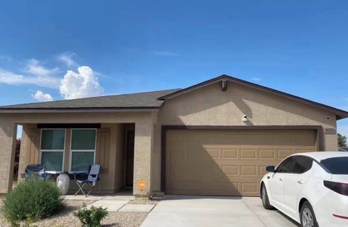 Arizona City House | Clean & Cozy 3 bedroom 2 bathroom home