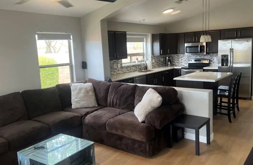 Norterra House | Clean & Simple Luxury in North Central Phoenix.