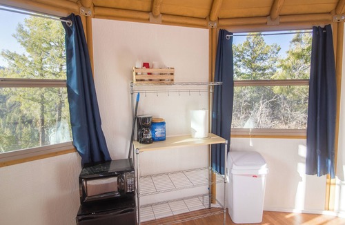 Glendale Cabin | Clifftop Mountain View Yurt. Hot Tub. Between Zion/Bryce #4