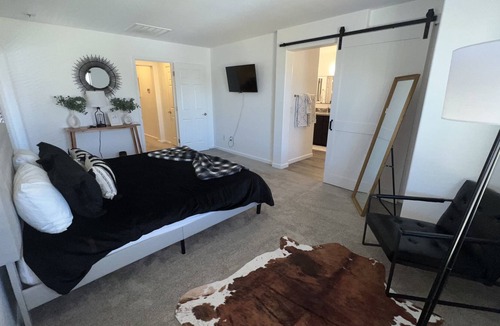 Maryvale House | Close to Cardinal & West Gate