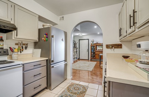 Sun City House | Close to Golf & Casinos! Sun City Getaway