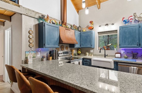 Torreon Cabin | Clucking Awesome Cabin - Our Nest is Your Nest