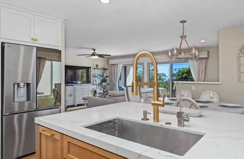 Capistrano Beach House | Coastal Modern Beach Cottage-2 Bed/2 Bath, A/C, Vegetable Garden, Walk2Beach