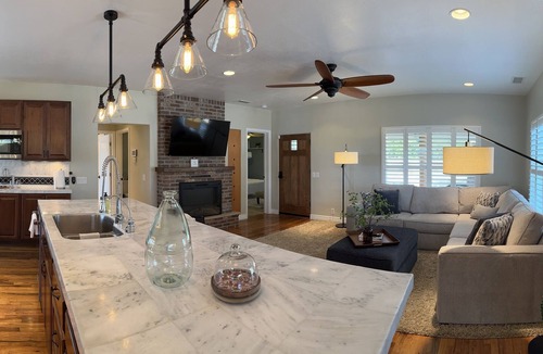 Cottonwood House | Coco's Cottage: Cozy 2-bedroom house in peaceful Cottonwood with WiFi, AC