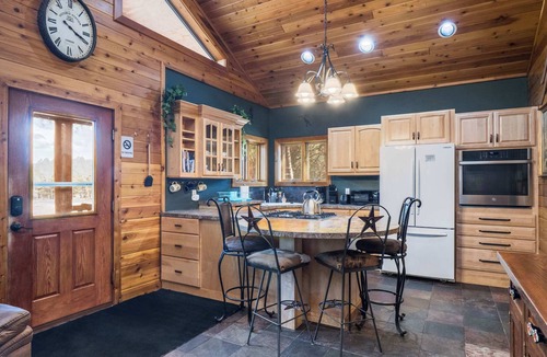 Angel Fire Cabin | Coleman Velo - Secluded Rustic Cabin