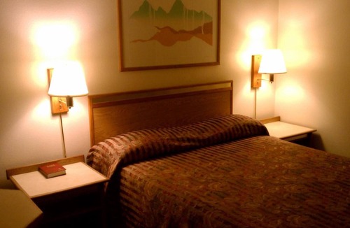 Bullhead City Hotel | Colorado River Value Inn