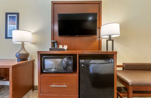 Woodlands Village Hotel | Comfort Inn Flagstaff South I-17