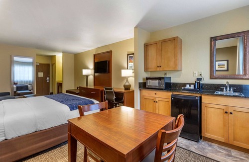 Woodlands Village Hotel | Comfort Inn Flagstaff South I-17