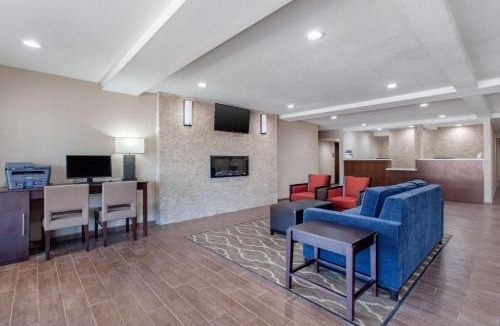 Pinetop-Lakeside Hotel | Comfort Inn & Suites Pinetop Show Low