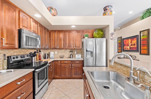 Maricopa House | Community with 2 Pools, Gym, Pickleball, Tennis, Bike & Walking Paths & More!